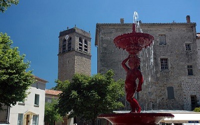 Antraigues-sur-Volane Alpes Franceses