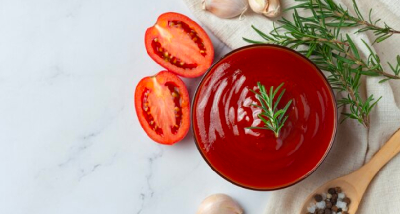 Puré de tomate condimentado