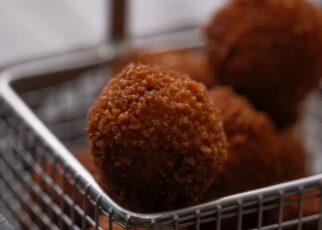 Croquetas de calabacín y queso