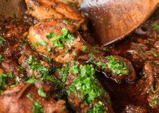 Muslos de pollo en salsa